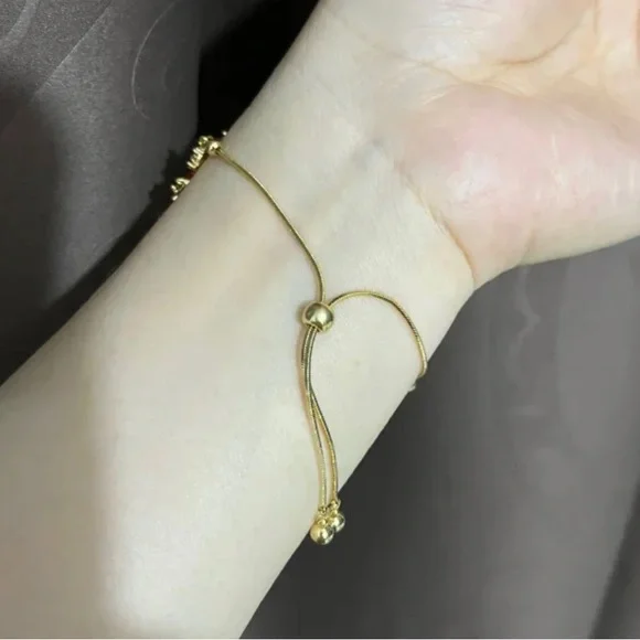 Maple leaf bracelet - Picture 3 of 3